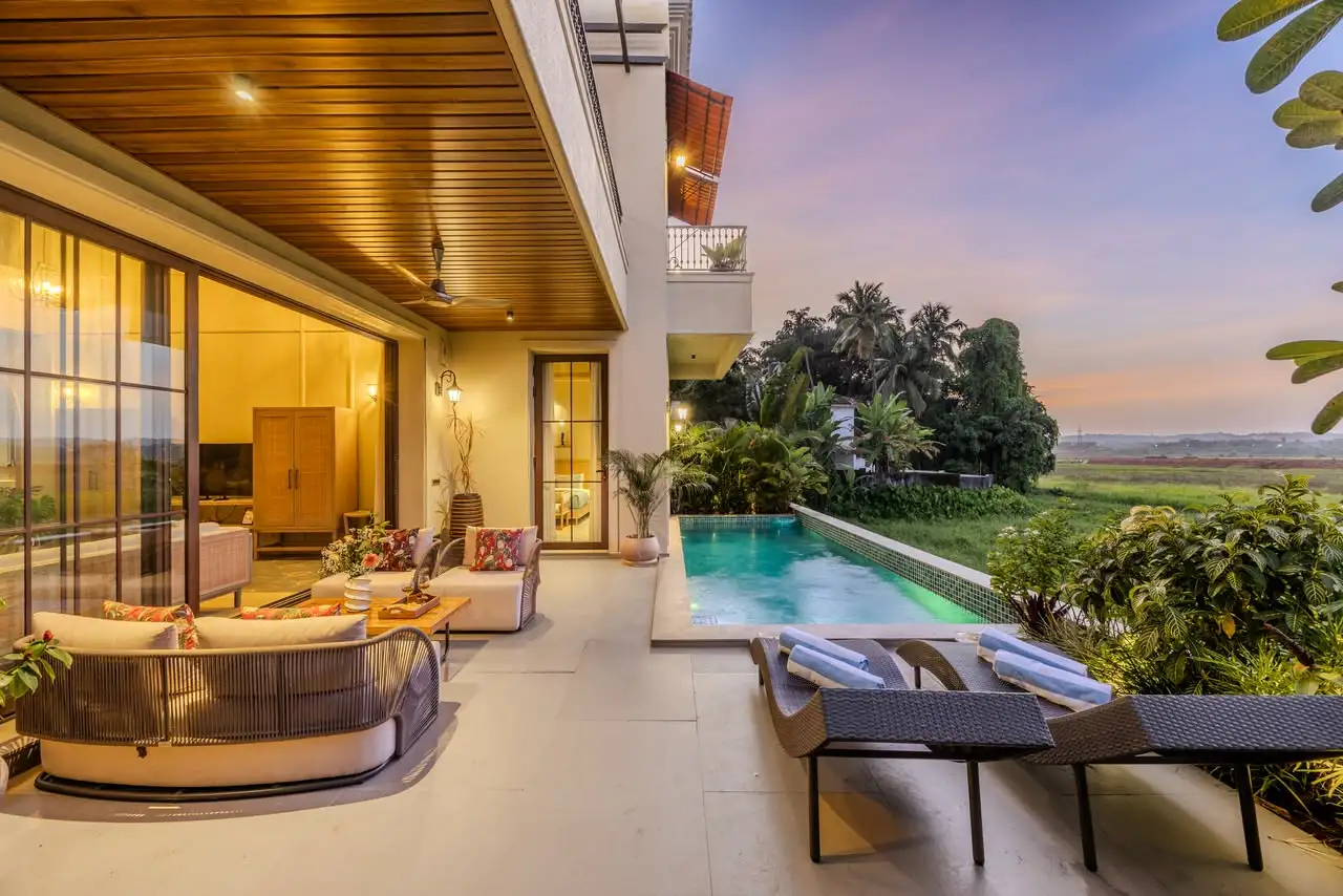 Pool and terrace at sunset, Banyan Bliss 2