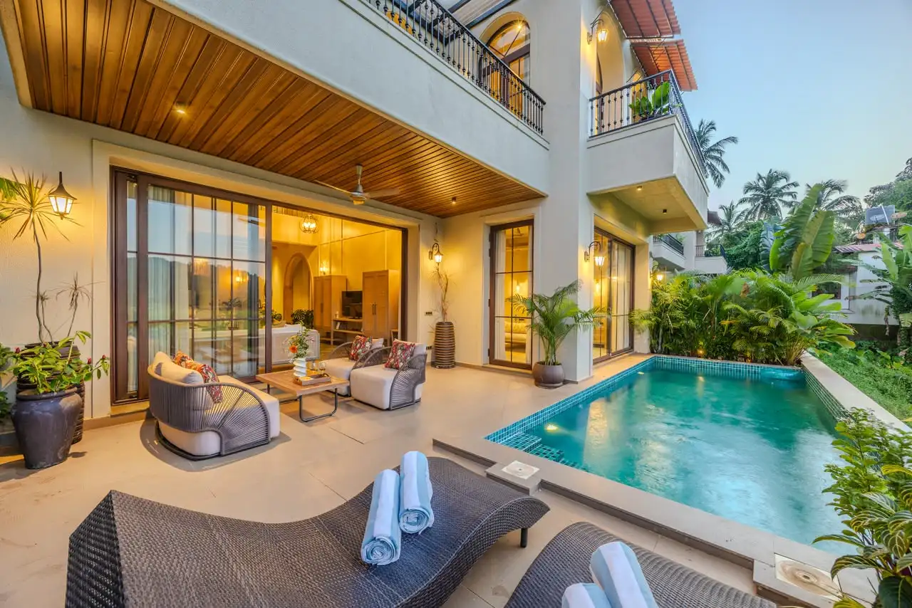 Pool and veranda, Banyan Bliss 2