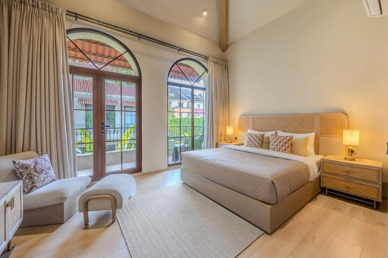 Bedroom with arched windows, Banyan Bliss 2