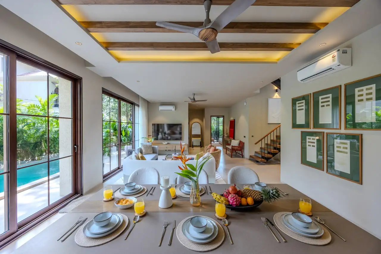 Dining table, Banyan Bliss 4