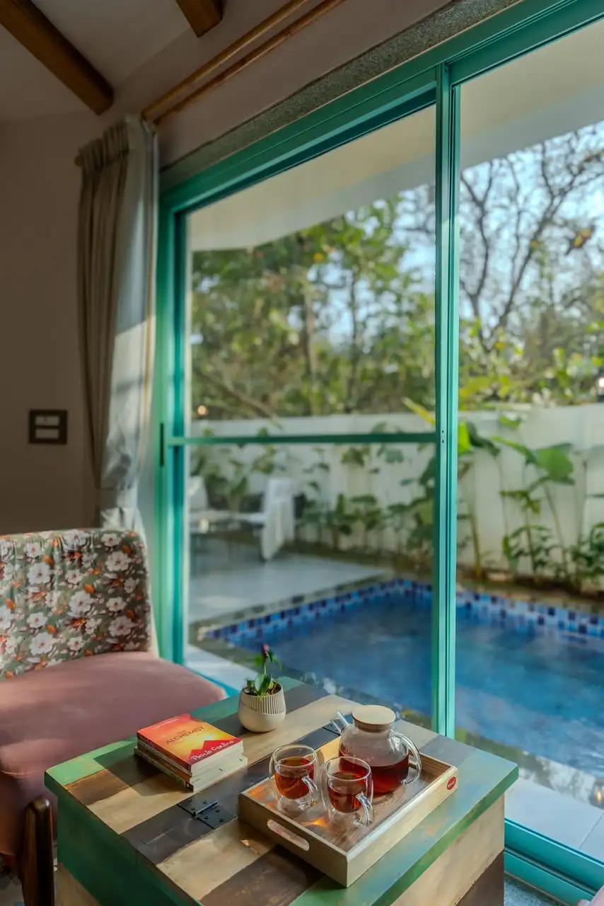 Window seat by the pool, Casa De Sai
