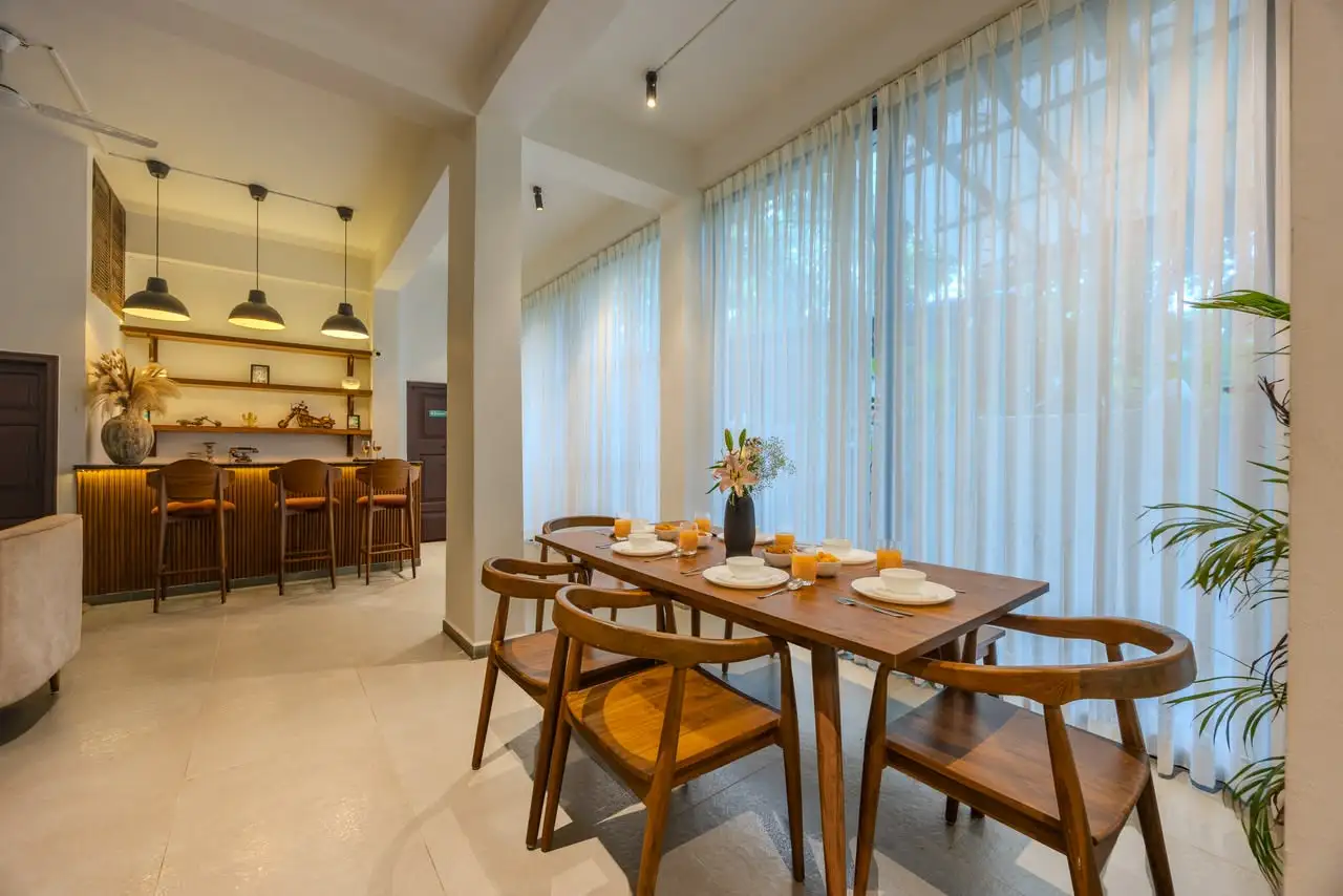 Dining room and bar, Cidade Villa