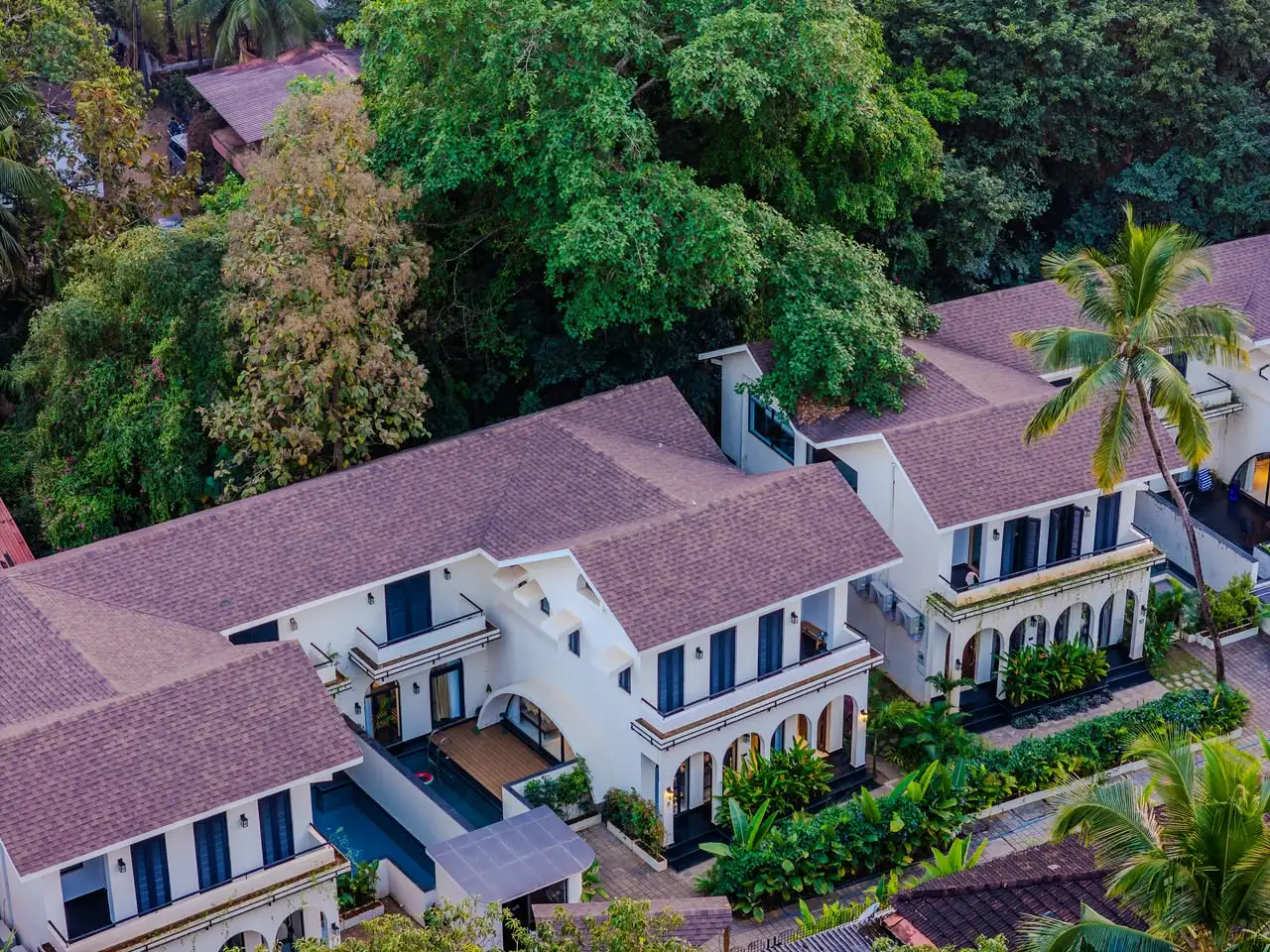 Aerial view of the rooftops, IDA 9