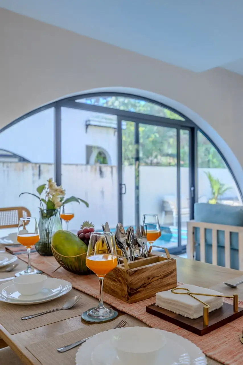 Dining table, IDA Villa 12